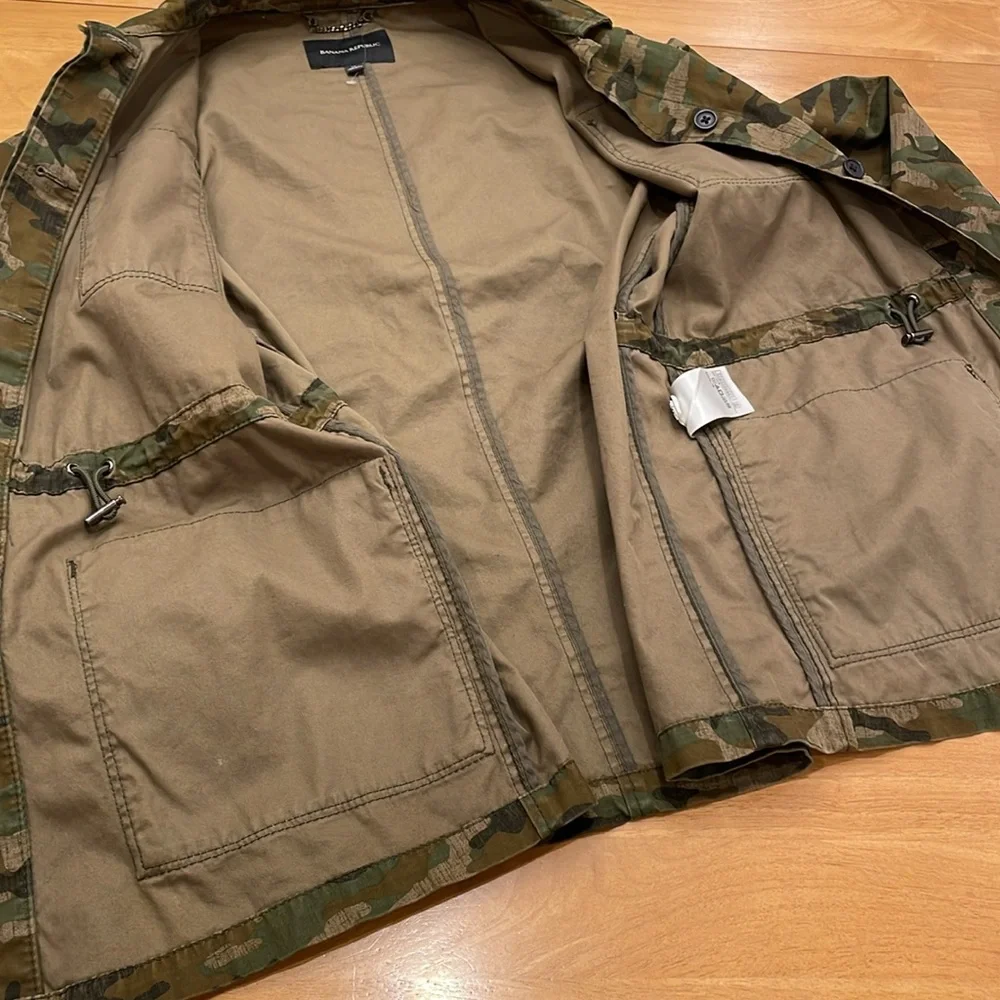 Banana Republic Men’s Army Camo 4 Pocket Jacket Medium Button Down Military Coat